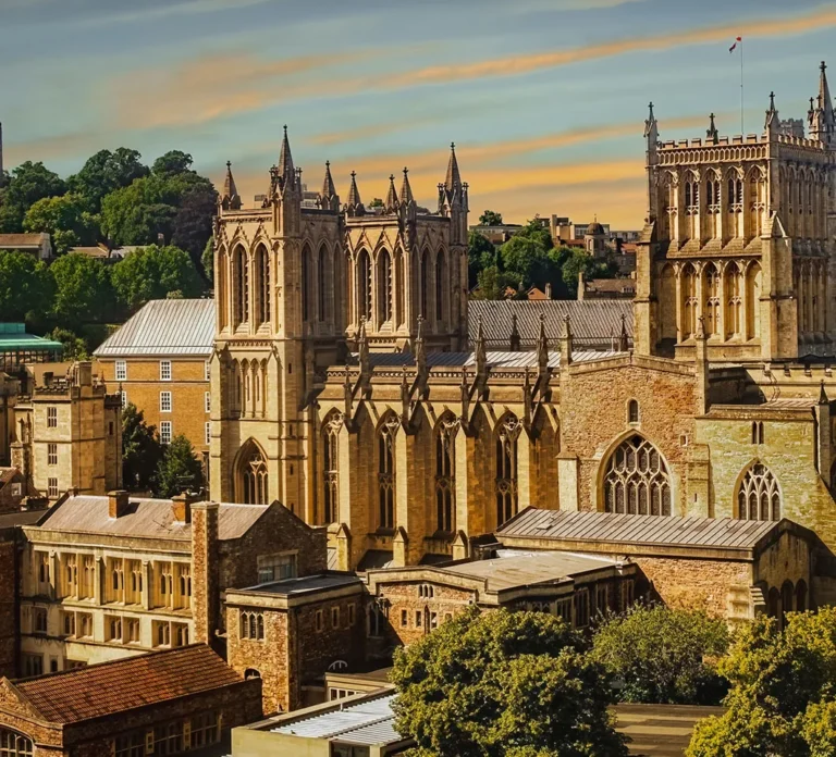 5 Best Conveyancing Firms in Bristol – Find support for moving home decisions