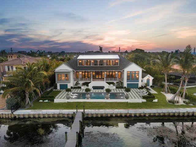 5 Best Custom Home Builders in West Palm Beach - Discover homes designed around your lifestyle